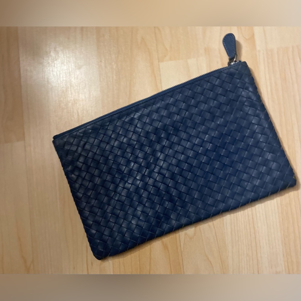 Bottega Veneta Blue Woven Clutch - Picture 8 of 16